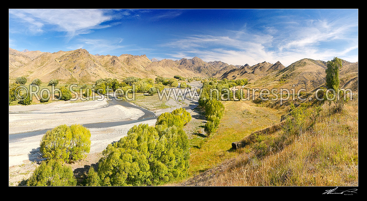 Image of Awatere River upper valley in late summer. Middlehurst. Panorama, Middlehurst, Awatere, Marlborough District, Marlborough Region, New Zealand (NZ) stock photo image