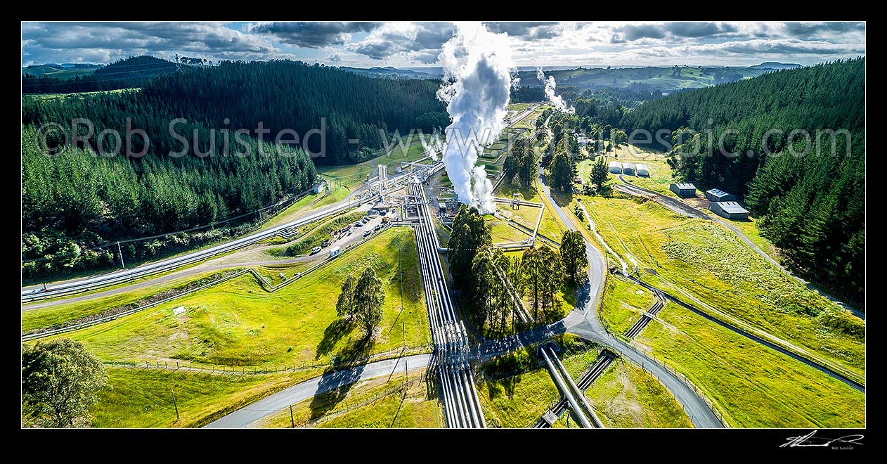 Image of Wairakei Geothermal Field extracting and transporting steam pressure to Wairakei geothermal power station nearby. Aerial view, Wairaki, Taupo District, Waikato Region, New Zealand (NZ) stock photo image