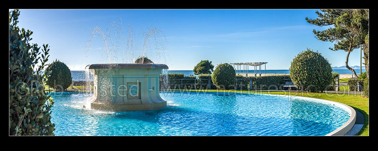 Image of Napier's iconic Tom Parker Art Deco fountain 1936, in Napier's warterfront gardens and marine parade. Panorama, Napier, Napier City District, Hawke's Bay Region, New Zealand (NZ) stock photo image